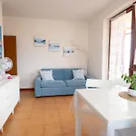 Le Vele Beth's House * برنزوني سول جاردا