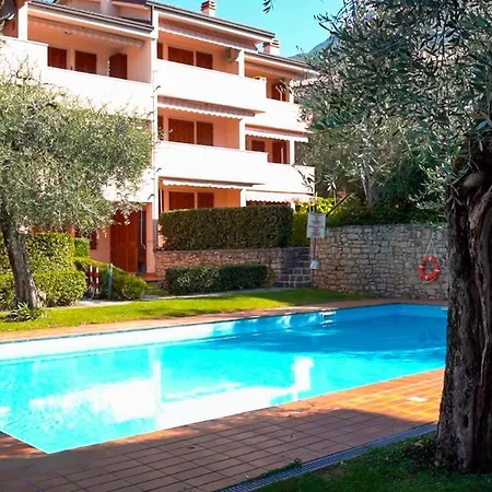 Le Vele Beth's House برنزوني سول جاردا